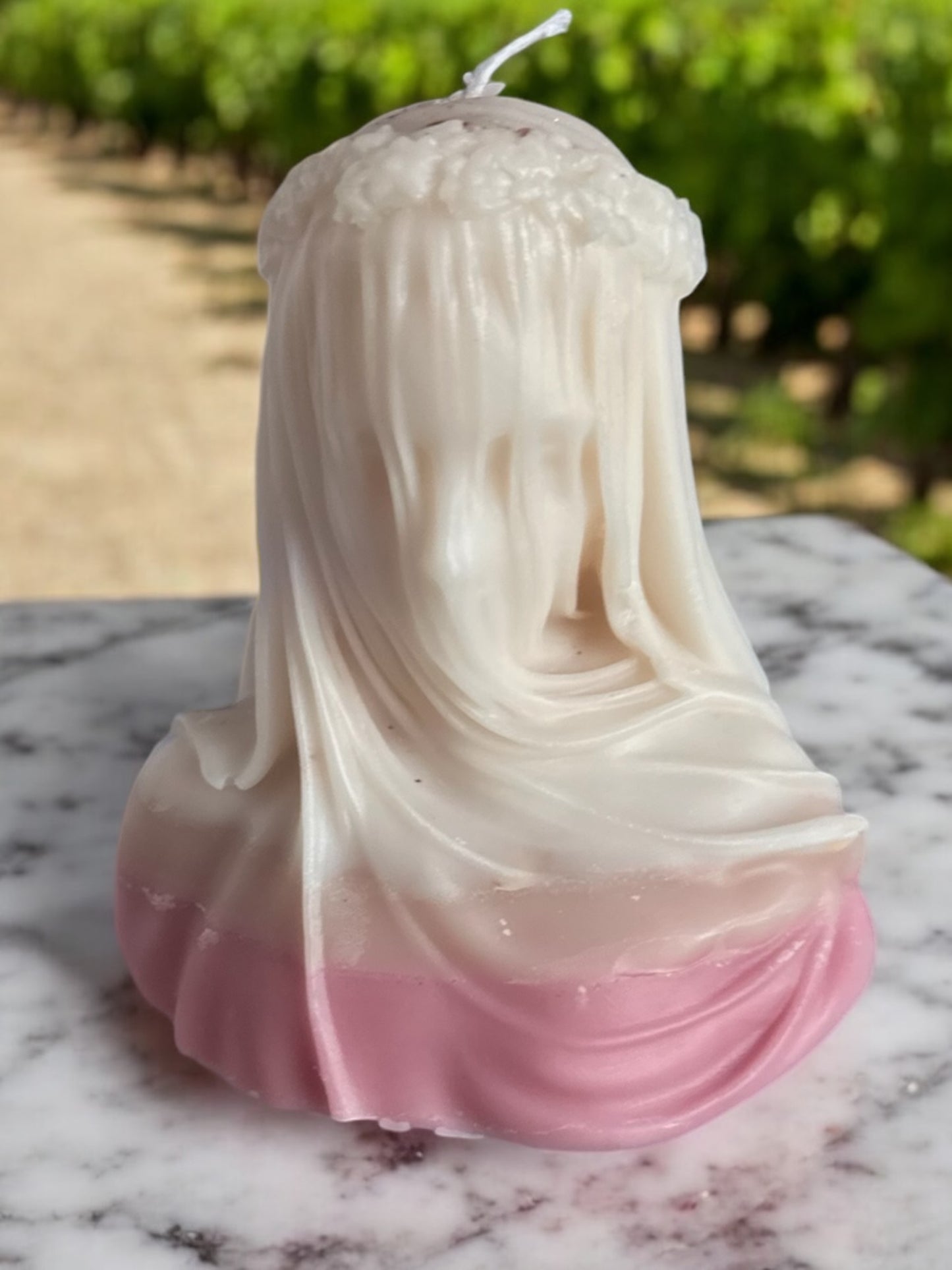 Veiled Lady